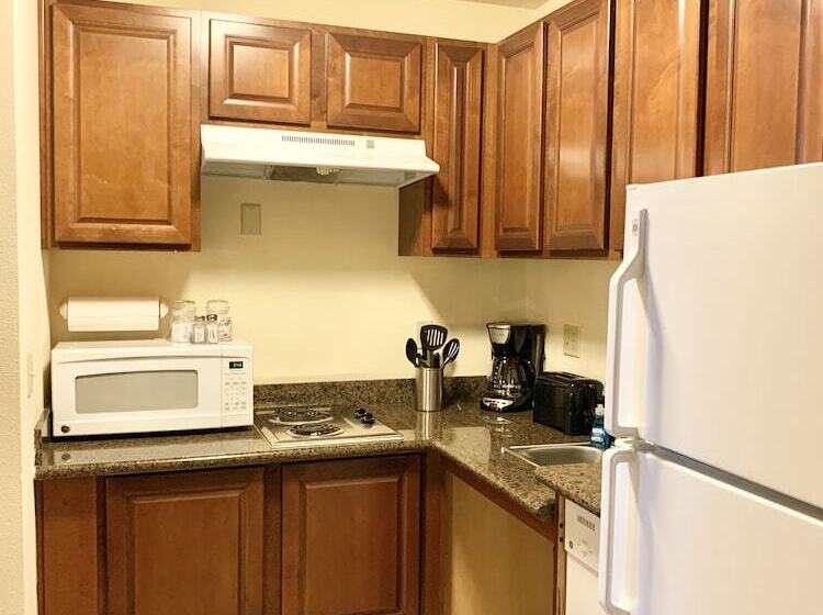 Люкс 2 Спальни, Staybridge Suites   Albuquerque Airport, An Ihg