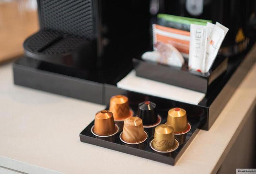 Полулюкс, Golden Tulip Lyon Ouest Techlid Hotel & Spa