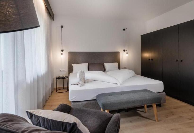 Quarto Estandar, Wilma