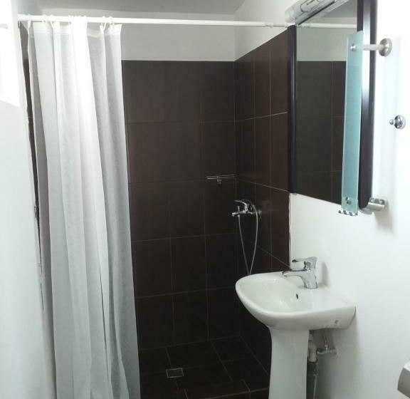 اتاق استاندارد سه نفره, Casa Edy