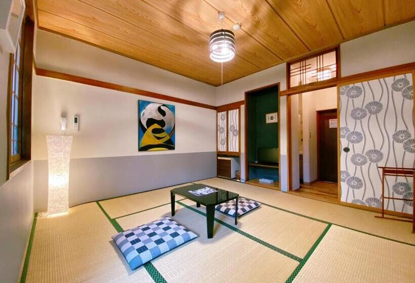 带共用浴室的标准房间, Lodge Atelier