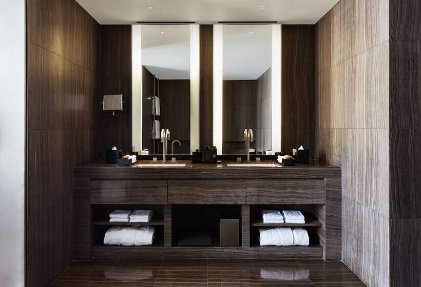 Классический Номер, Armani Hotel Dubai, Burj Khalifa