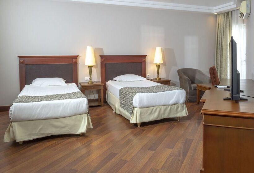 Семейный Номер, Bodrum Holiday Resort & Spa