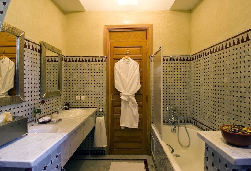 اتاق استاندارد, Dar Kantzaro