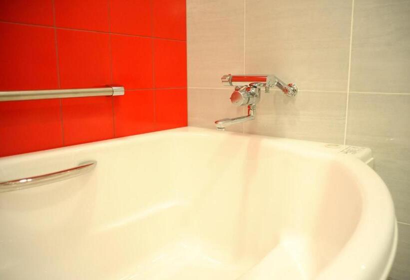 디럭스 4인 룸, Mercure Sapporo