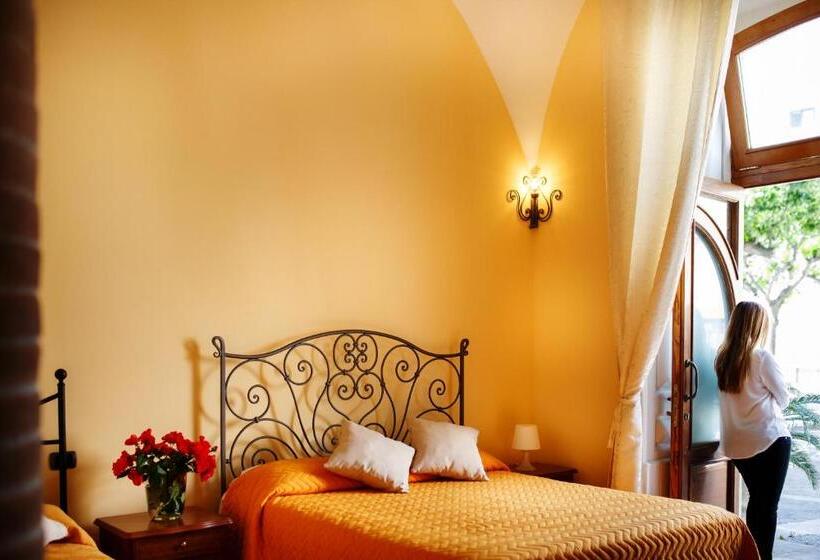 Номер Стандарт, Relais Il Pennino