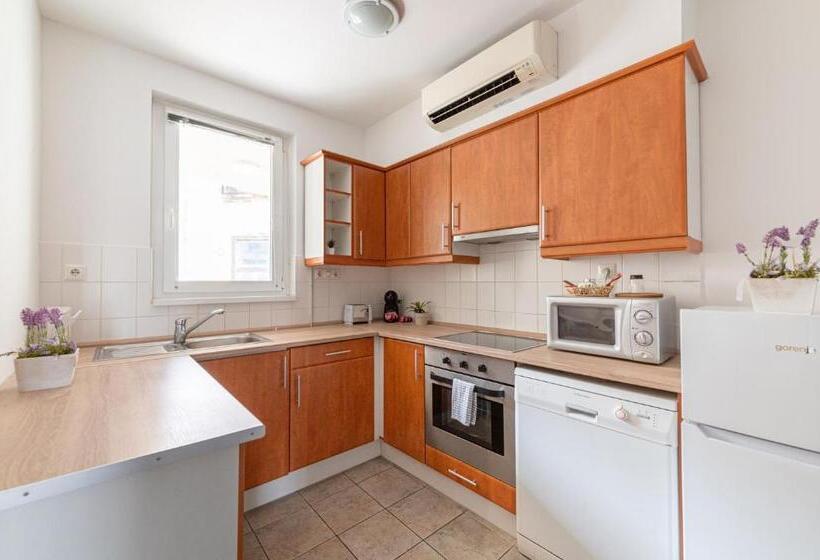 침실 3개 아파트, Nova Apartments