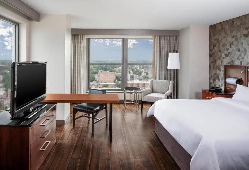 Номер Deluxe Кровать Кинг, Lancaster Marriott At Penn Square