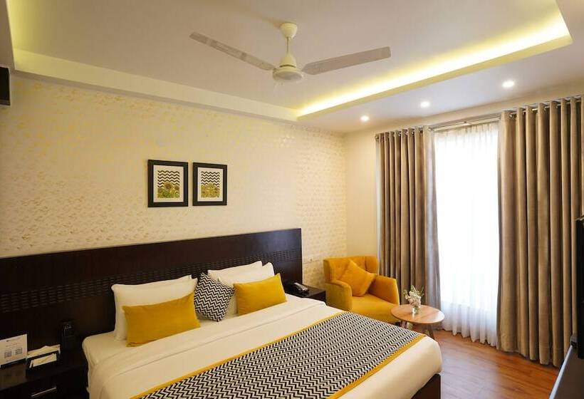 سوییت لوکس, Rockland Hotel, C.r Park
