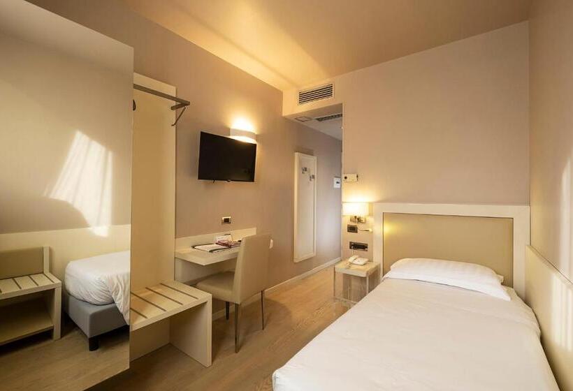 Habitación Estándar Individual, Touring