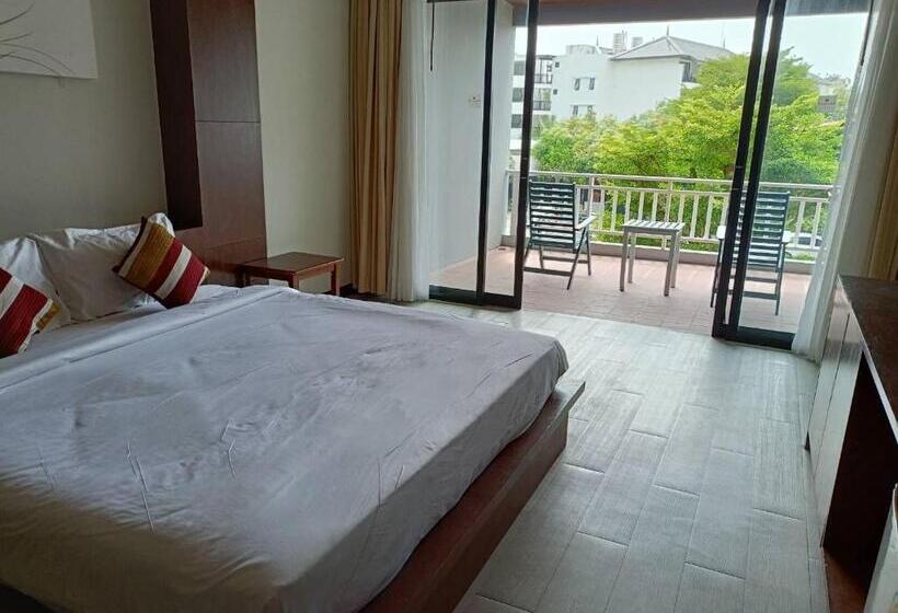 اتاق سوپریور با تخت بزرگ, Ramada By Wyndham Aonang Krabi