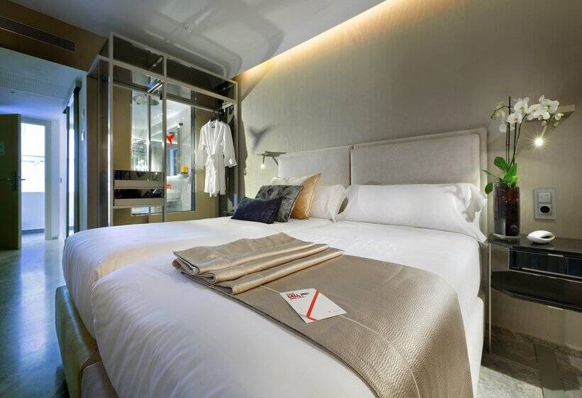 带观景的高级间, Ushuaïa Ibiza Beach Hotel - Adults Only