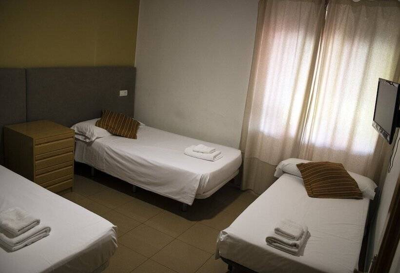 Номер Стандарт, Hostal Valdepeñas By Bossh Hotels