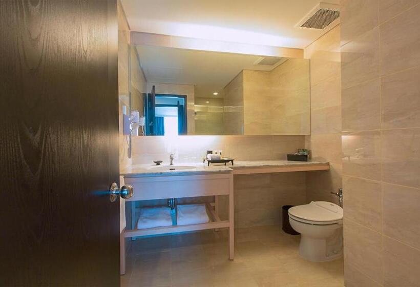 Люкс Deluxe 2 Спальни, Kristal Hotel Jakarta