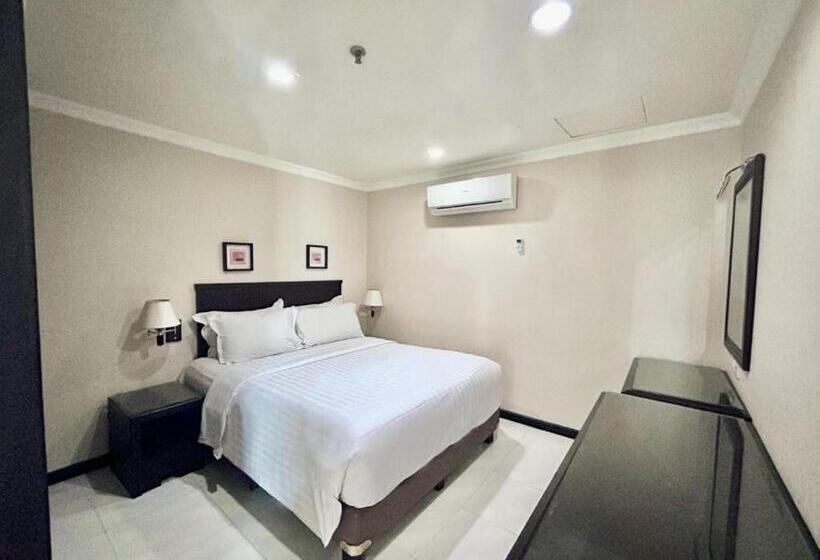 Люкс Superior 2 Спальни, Kristal Hotel Jakarta