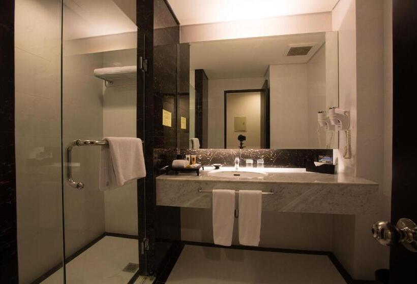 Студио Стандарт Вид на Бассейн, Kristal Hotel Jakarta