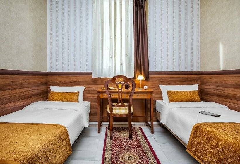 غرفة كومفورت ثلاثية, Imperial Palace Classical Hotel Thessaloniki