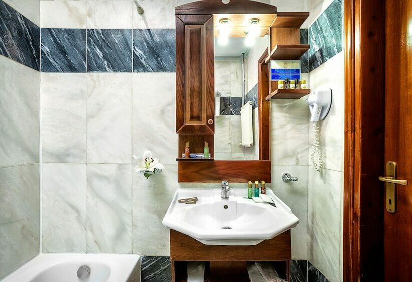 غرفة كومفورت, Imperial Palace Classical Hotel Thessaloniki