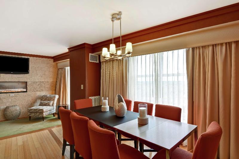 프레지덴셜 스위트, Embassy Suites By Hilton Raleigh Durham Airport Brier Creek