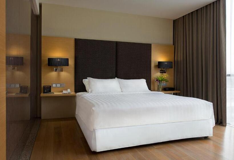 Номер Премиум, Empire Hotel Subang