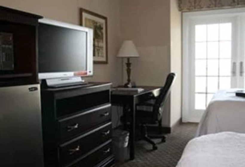 Номер Стандарт 2 Двуспальные Кровати, Hampton Inn & Suites Galveston