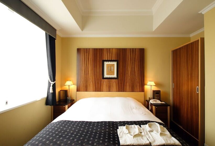 Номер Стандарт, Monterey La Soeur Fukuoka