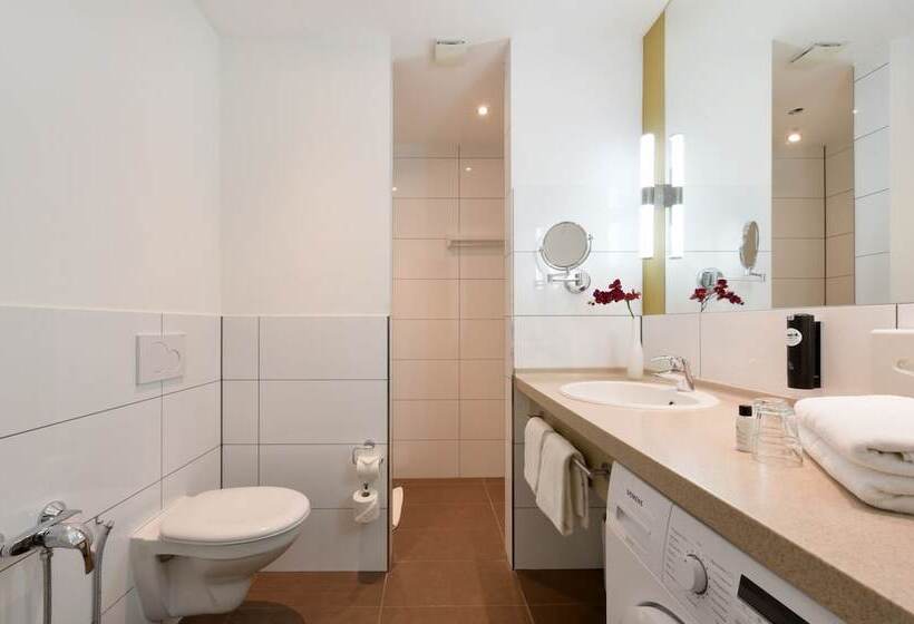Апартаменты 2 Спальни, Koos Hotel&apartments   City Apart