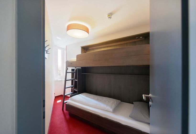 Апартаменты 3 Спальни, Koos Hotel&apartments   City Apart