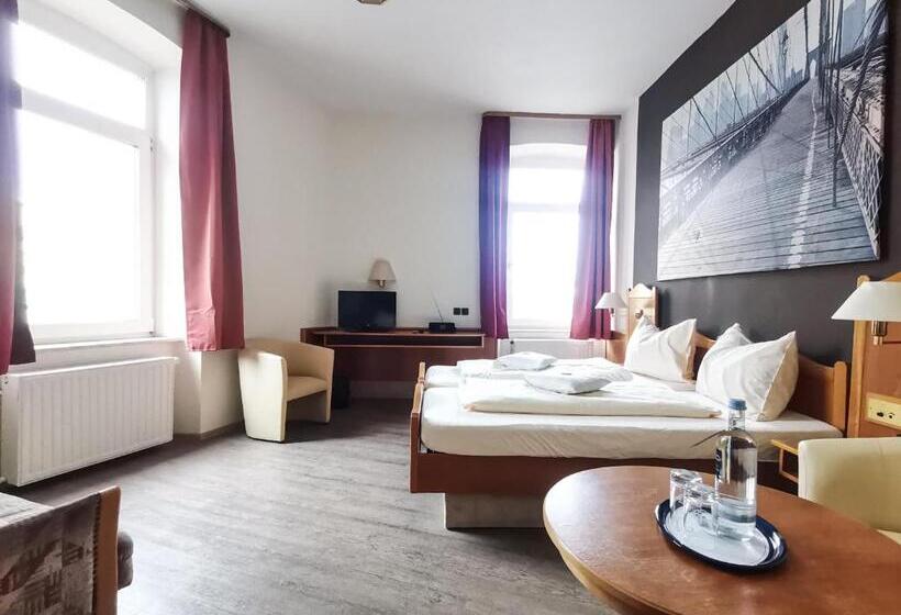 Номер Стандарт, Kitzinger Hof An Der B8