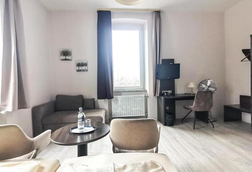 Номер Стандарт, Kitzinger Hof An Der B8