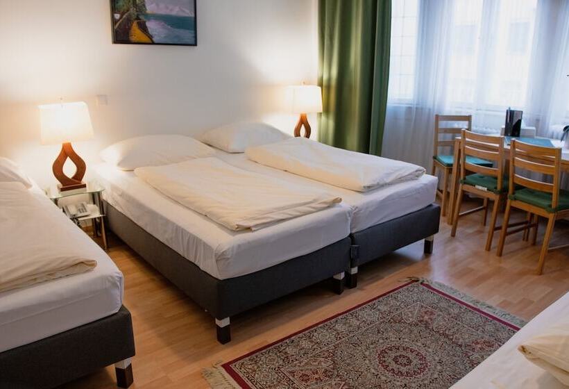 4인용 스탠다드 룸, Pension Hotel Mariahilf