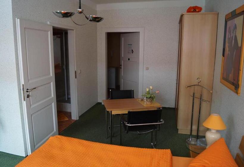 Номер Стандарт, Pension Wegerich