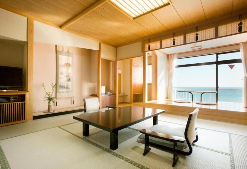 Четырехместный Номер Superior, Inatori Tokai Hotel Yuen