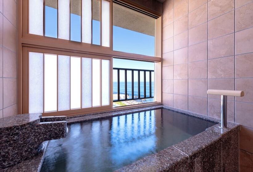 غرفة سوبيريور رباعية, Inatori Tokai Hotel Yuen