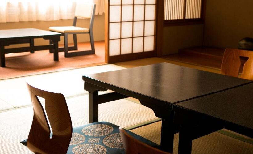 Четырехместный Номер Стандарт, Nara Hakushikaso