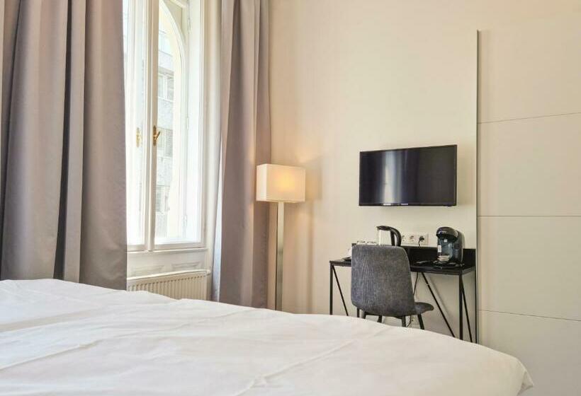 스탠다드 룸, Pension Mozart   Newly Renovated