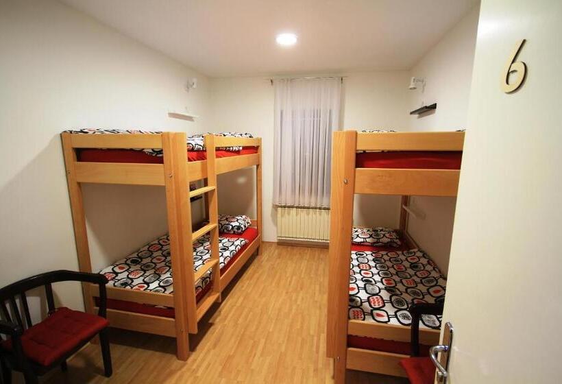 اتاق استاندارد چهار تخته, Aparthotel Vila Minka