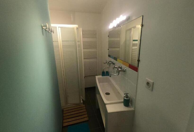 Люкс 2 Спальни, La Maison   Hôtel & Gîte
