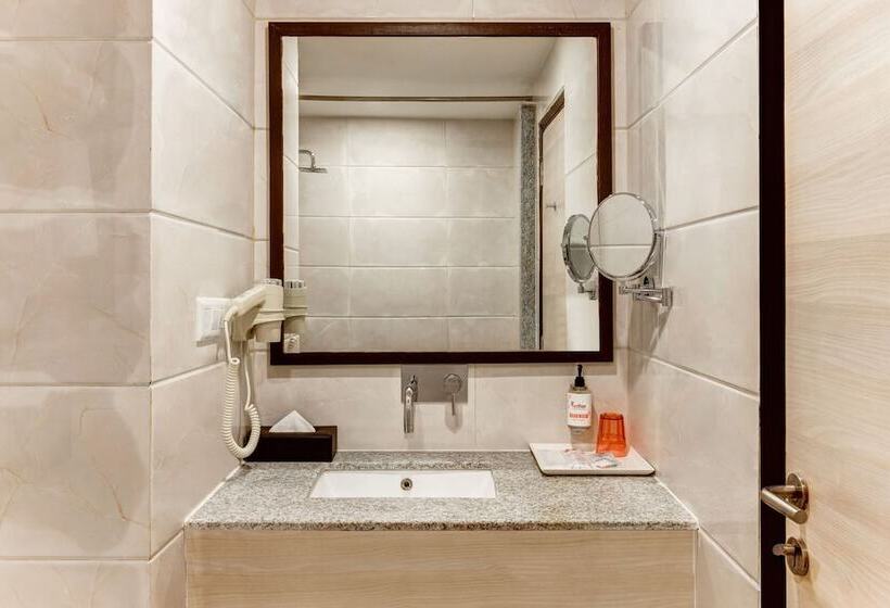 Номер Deluxe, Red Fox By Lemon Tree Hotels, Neelkanth