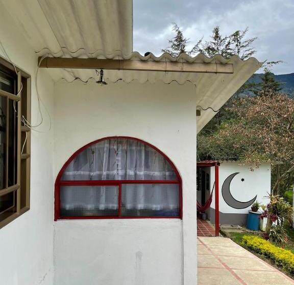 Семейный Номер, Cabaña Campestre Miraluna