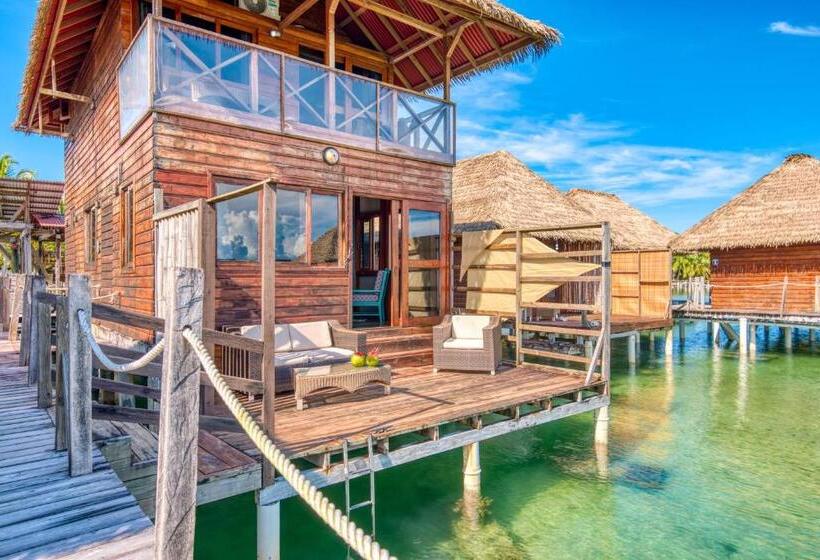 بانگلوی استاندارد 2 خوابه, Azul Over The Water Resort