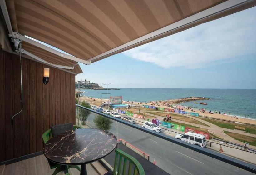 سوییت سوپریور با چشم‌انداز دریا, Villa Siesta Hotel Istanbul Airport