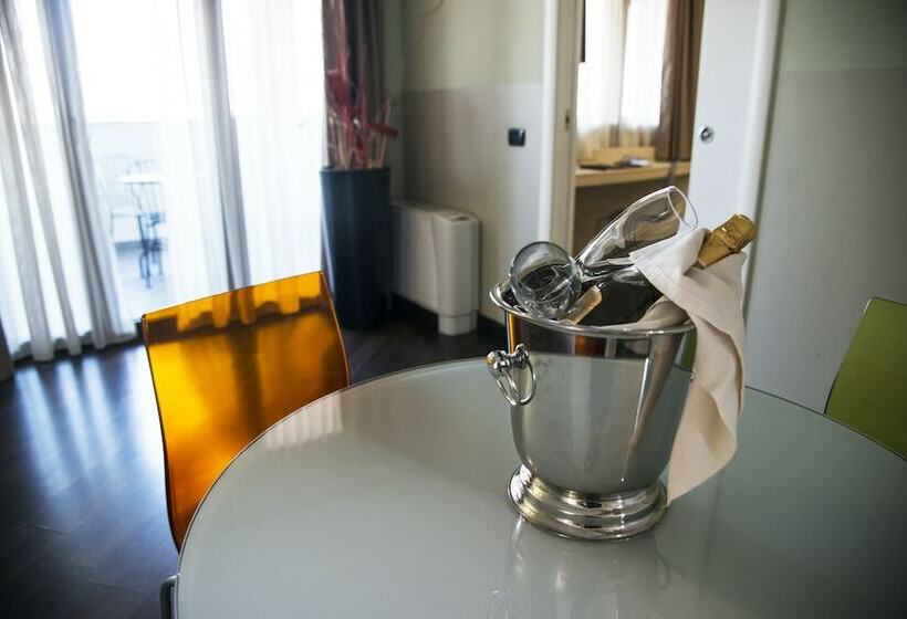 ファミリールーム, Acca Palace Aa Hotels