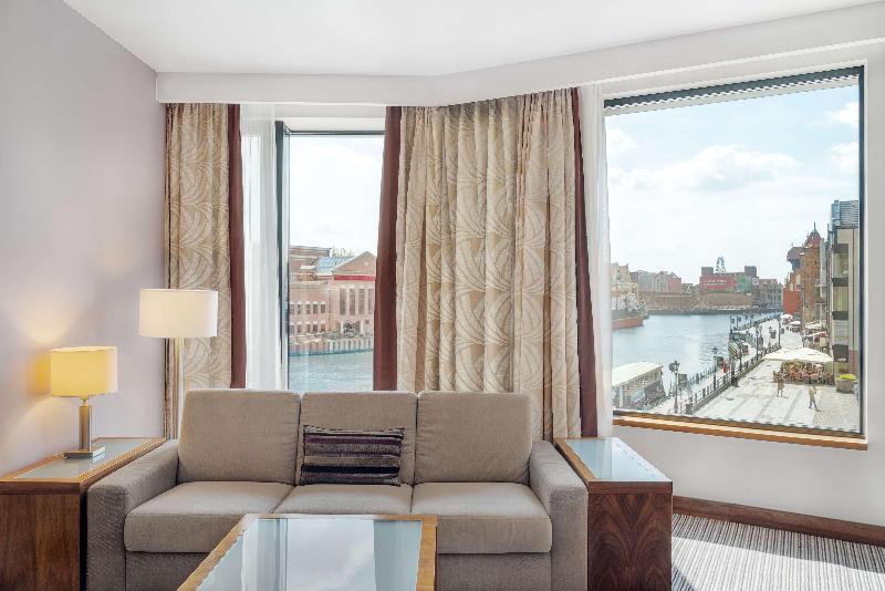 Люкс Кровать Кинг, Hilton Gdansk