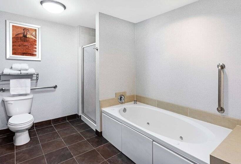 Люкс с гидромассажем, Homewood Suites By Hilton Waco