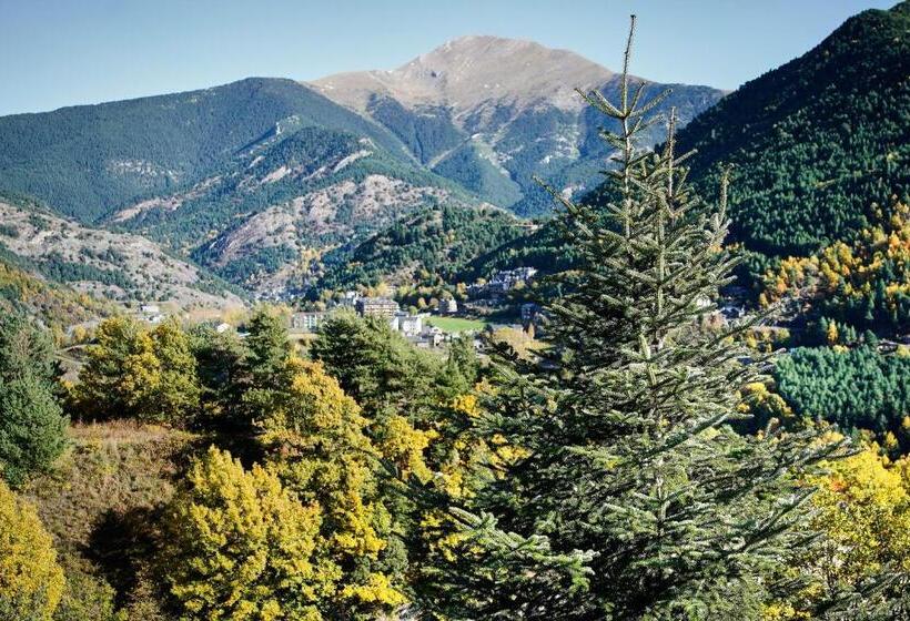 اتاق استاندارد با چشم‌انداز کوهستان, La Burna Panoramic