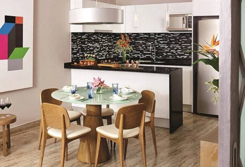 2 Schlafzimmer Penthouse Apartment, The Fives Beach Hotel & Residences - All Inclusive