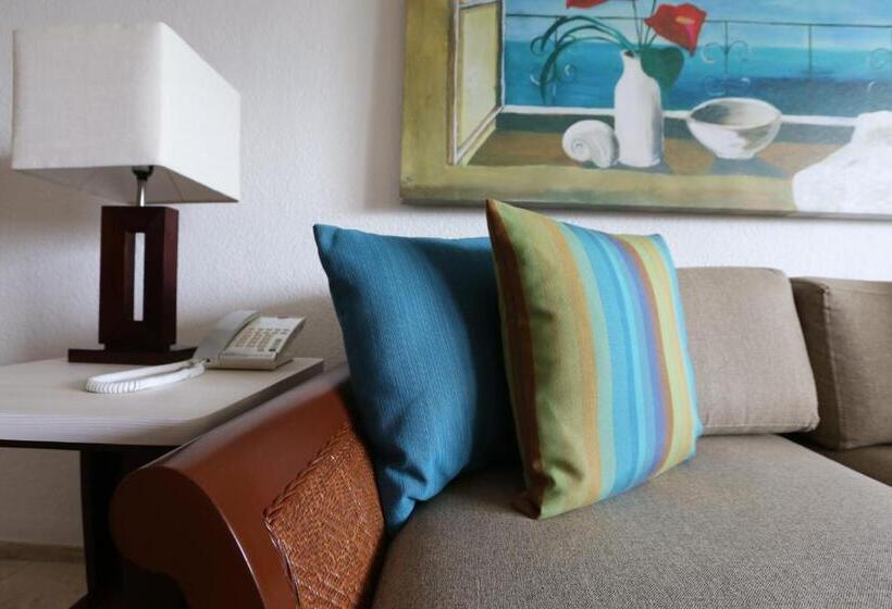 2 Bedrooms Suite Sea View, The Royal Cancun All Suites Resort