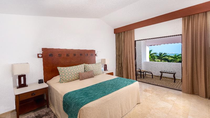 Suite 2 Dormitoare, The Royal Cancun All Suites Resort