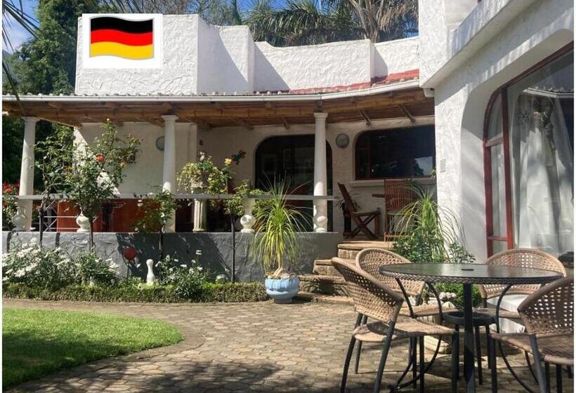 Номер Стандарт Вид на Сад, Bollinger Guest House
